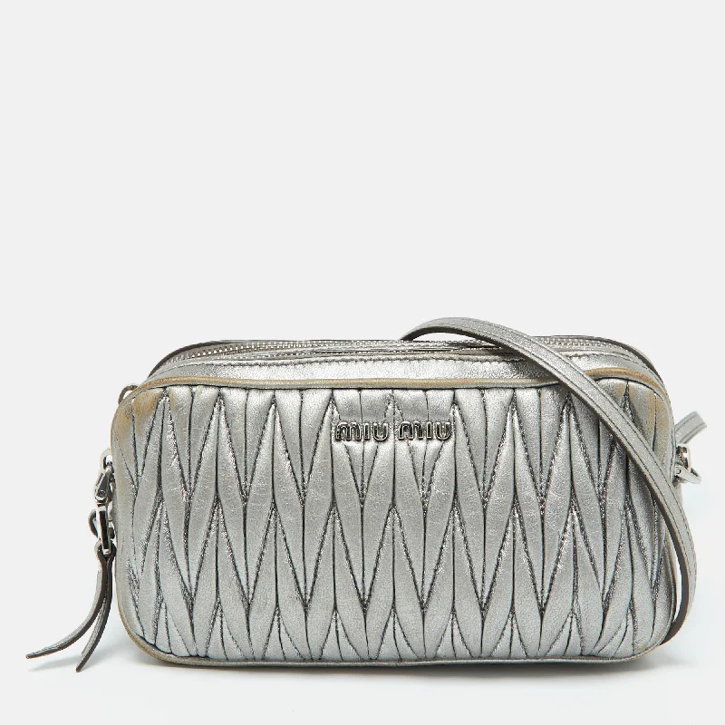 Vintage Bags For Retro And Classic Fashion Lovers Miu Miu Silver Matelassé Leather Double Zip Crossbody Bag Vintage Bags For Retro And Classic Fashion Lovers Miu Miu Silver Matelassé Leather Double Zip Crossbody Bag